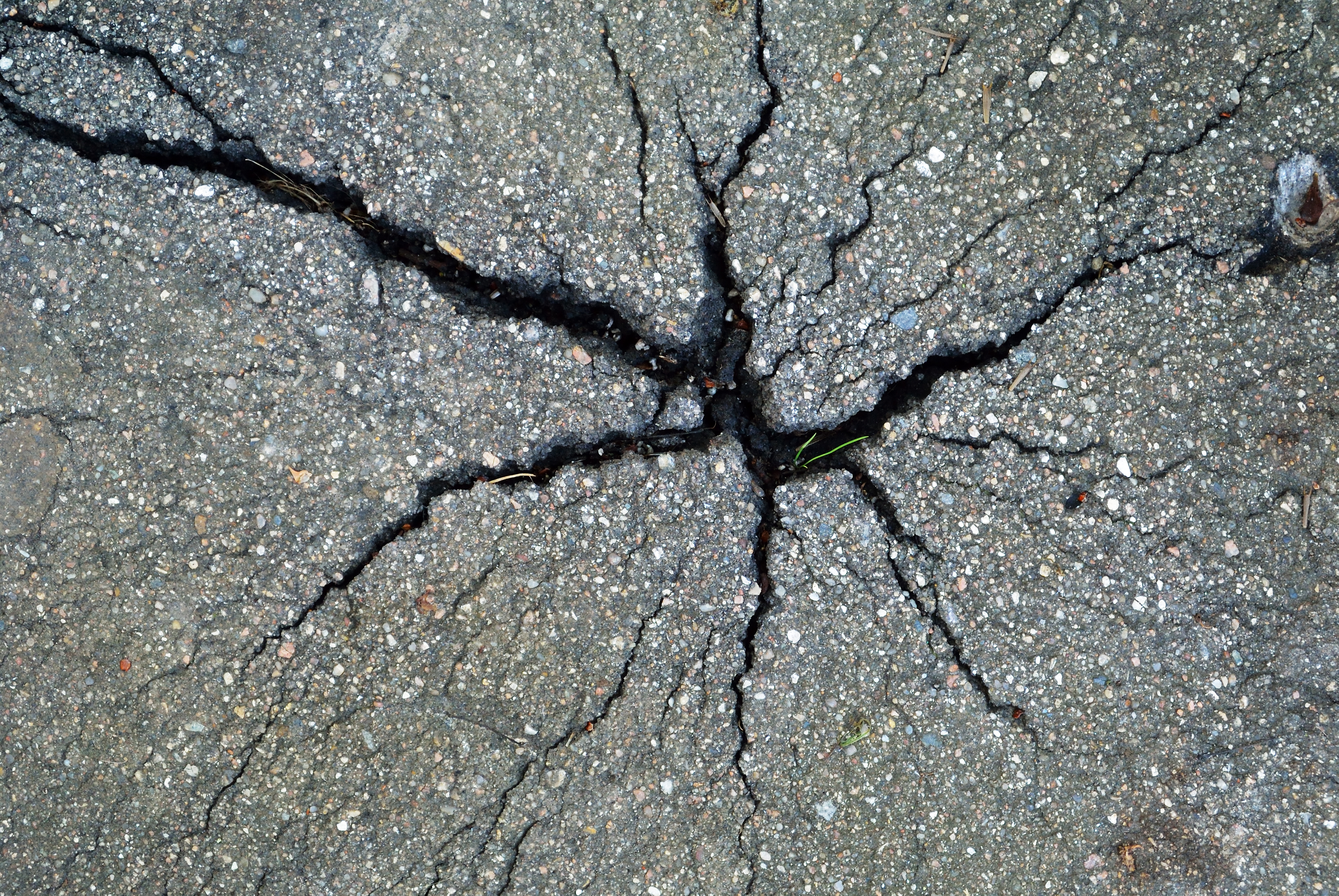 cracks in roughcast types